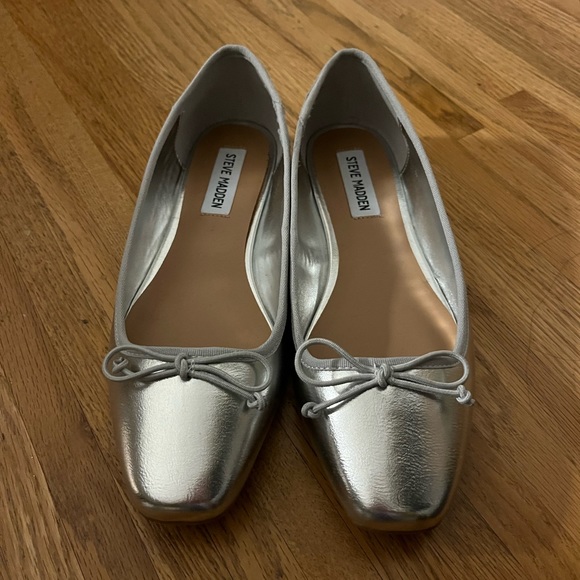 Silver Chrome Ballet Flats with Bows - Picture 1 of 4
